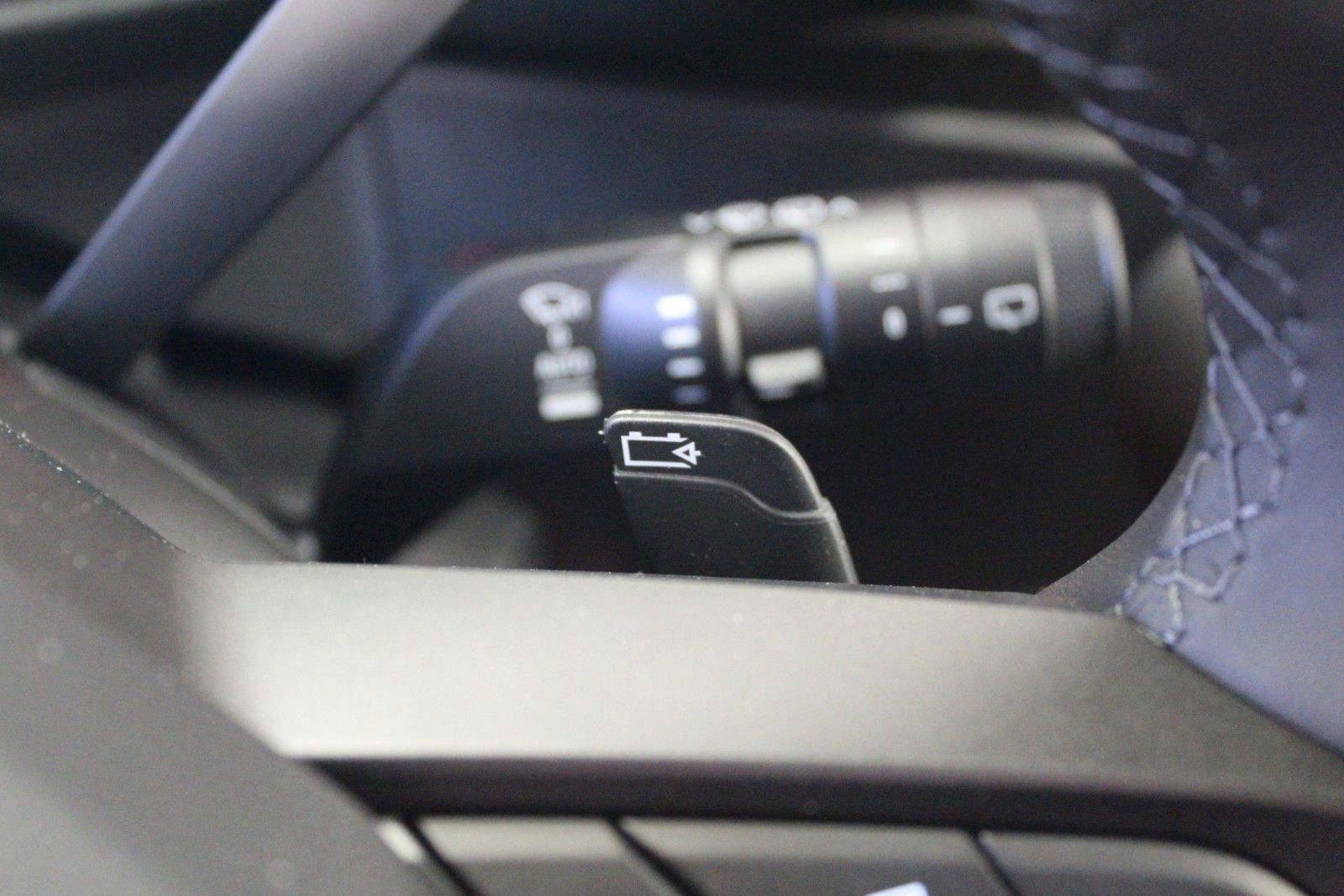 Fahrzeugabbildung Renault Twingo E-Tech 80 Urban Range *Techno*Sitzheizung