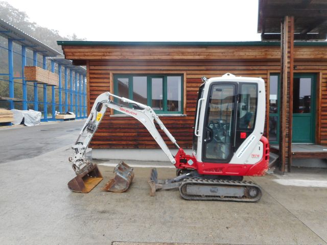 Takeuchi TB 216 ( 1.865kg ) POWERTILT + hydr. SW