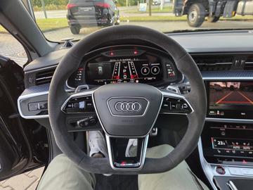 2025 AUDI RS6 — миниатюра 18