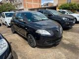 Lancia Ypsilon 1.2 69 CV Unyca MOMO DESIGN - Lancia Gebrauchtwagen von 2013