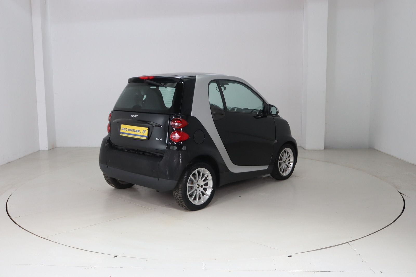 Fahrzeugabbildung Smart fortwo coupe 1.0 mhd passion