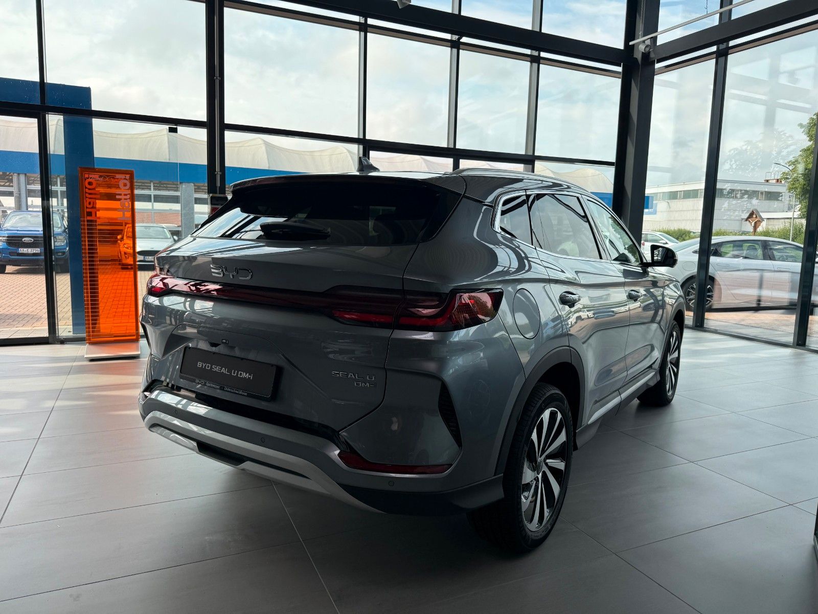 BYD SEAL U