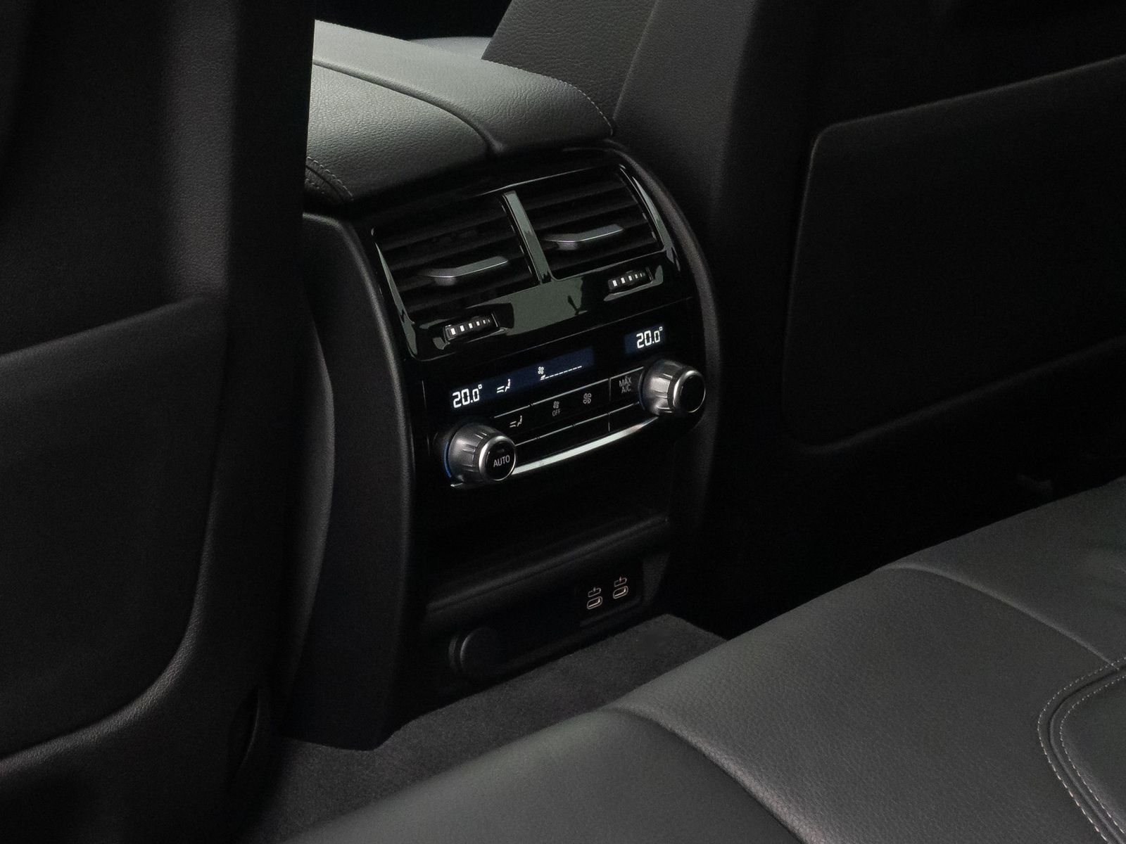 Fahrzeugabbildung BMW 530d xD Luxury Line DAB HUD Kamera Sport Alarm