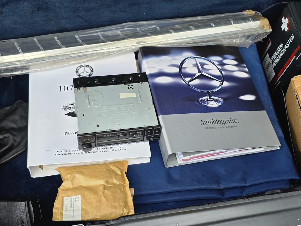 Mercedes-Benz SL 300