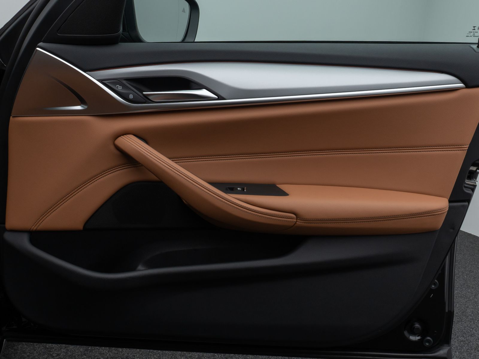 Fahrzeugabbildung BMW 530d  xD Panorama Kamera DAB HiFi AHK Alarm ACC