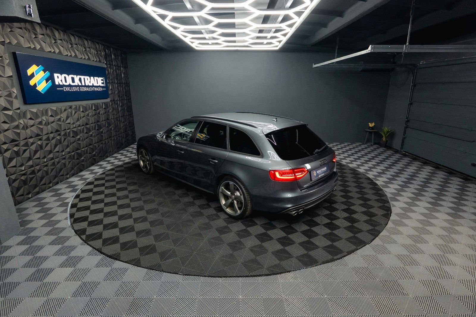 Fahrzeugabbildung Audi S4 Avant 3.0 TFSI quattro | Top Zustand | LED