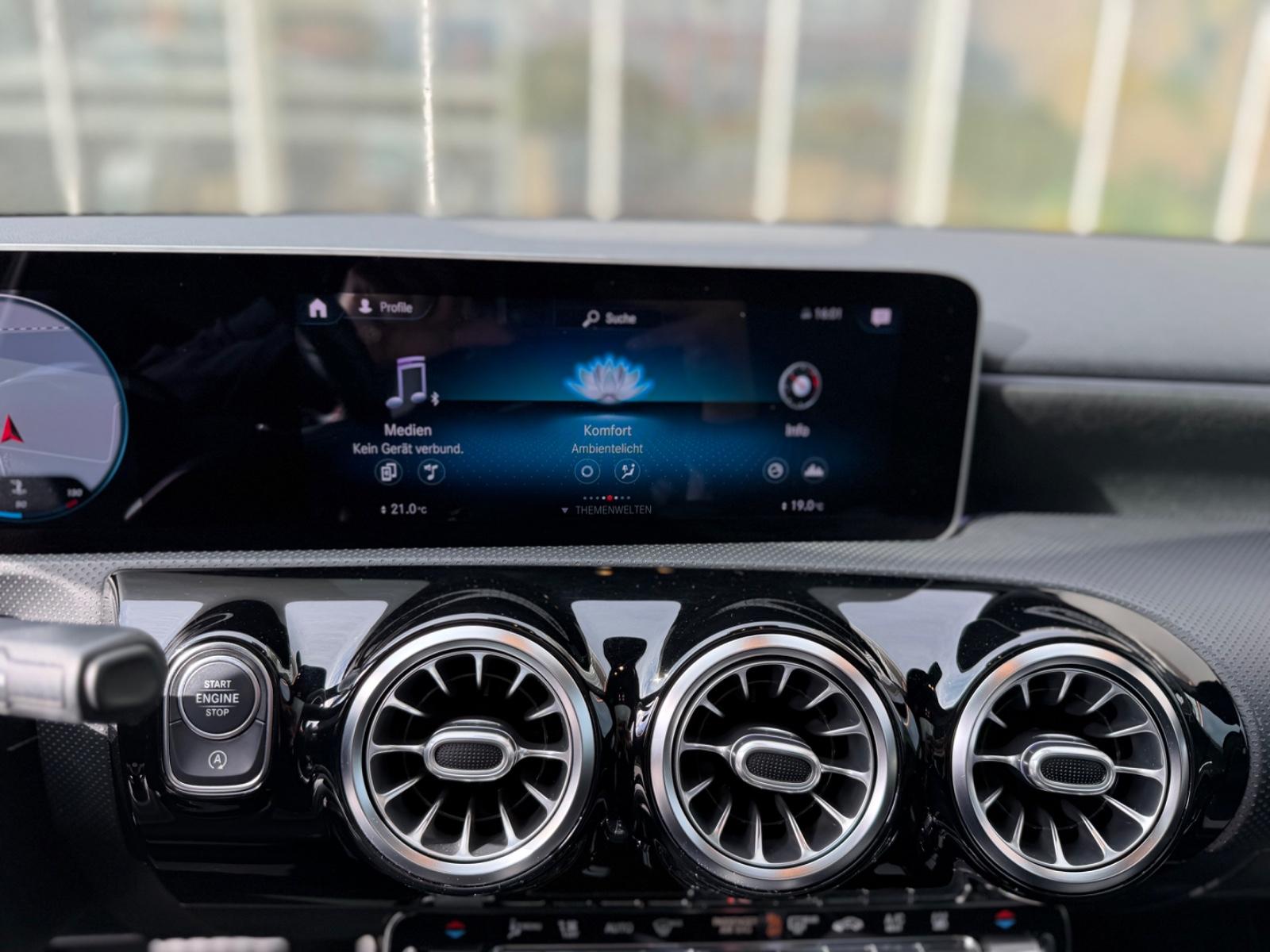 Mercedes-Benz A 200 AMG Line 4Matic 190ch - 1 ère main - Toit ouvrant - Carnet entretien - Virtual cokpit