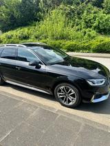 Audi A4 Allroad 45 TFSI S tronic quattro - - Audi A4 Allroad aus 2020