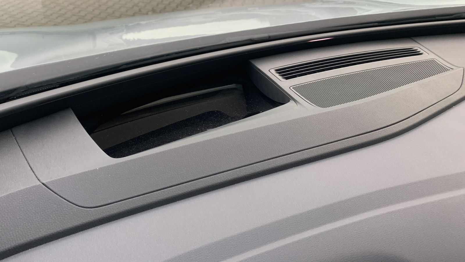 Fahrzeugabbildung Volkswagen ID.4 Pro Performance 150kW*Tech*Pano*LED-Matrix*