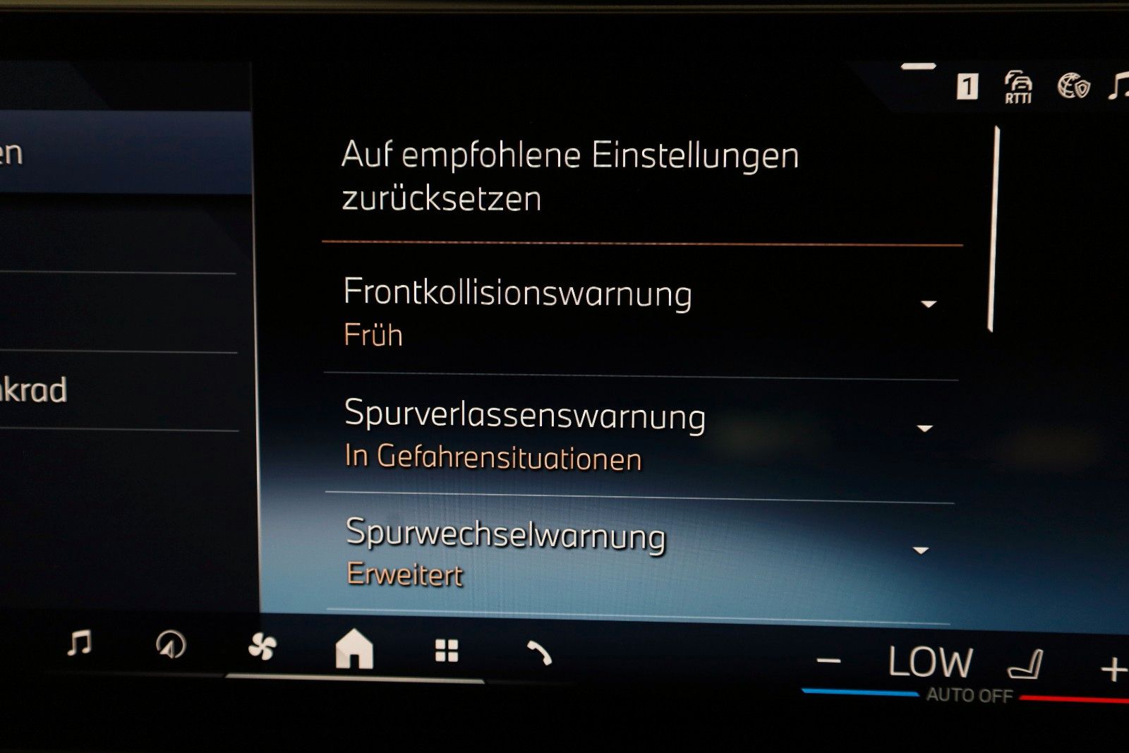 Fahrzeugabbildung BMW iX 50, Wärmekomfort,HUD,Laser,360K.,Pano,AHK,+WR