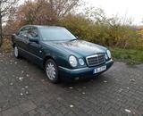 Mercedes-Benz W 210 / E 240 - Mercedes-Benz 240 mit Benzin-Antrieb: Automatik