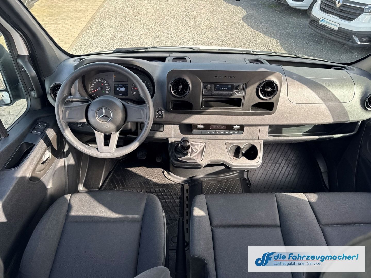 Fahrzeugabbildung Mercedes-Benz Sprinter III Tourer 311 CDI L2 DAB Tel.-Vorb. Kl