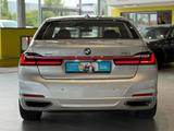 BMW 750i xDrive*Massage*Sitzblftng*Softclose*Memory* - silberne BMW 7er Reihe