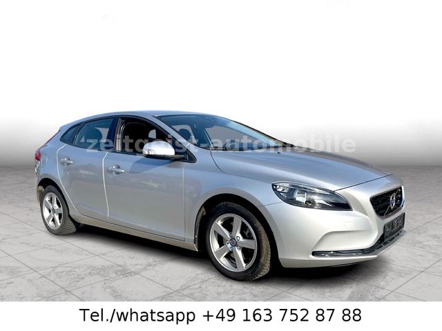 Volvo V40 D2*AHK*M & S*TÜV & SERVICE NEU*GARANTIE