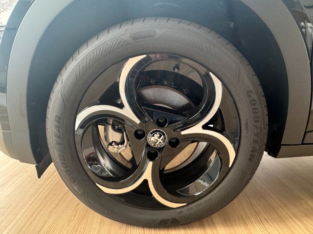 ALFA ROMEO Junior Ibrida 1.2 VGT 48V-Hybrid 100 kW Speciale