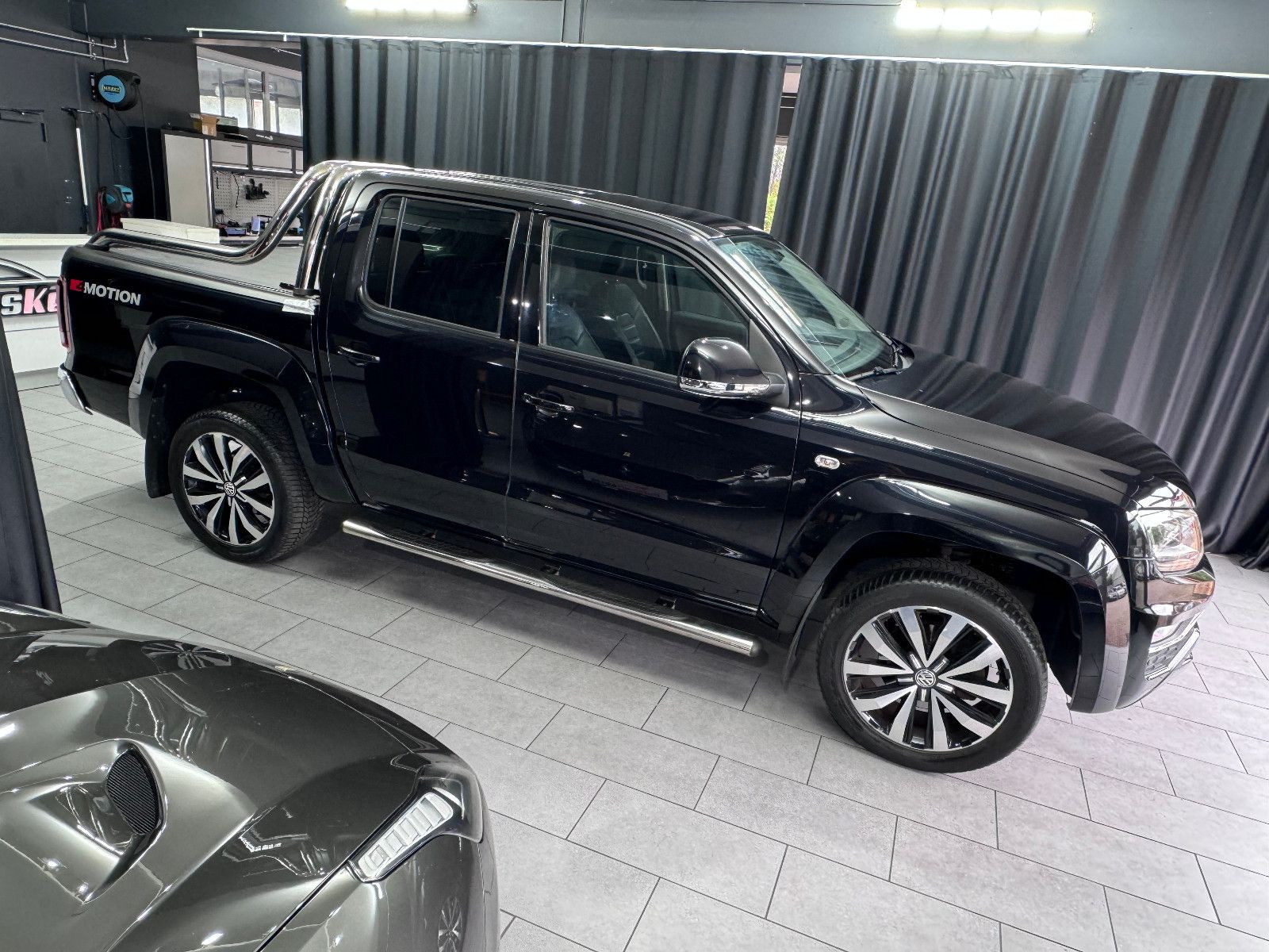 Fahrzeugabbildung Volkswagen Amarok Aventura DoubleCab 4Motion*LEDER*NAVI*DSG