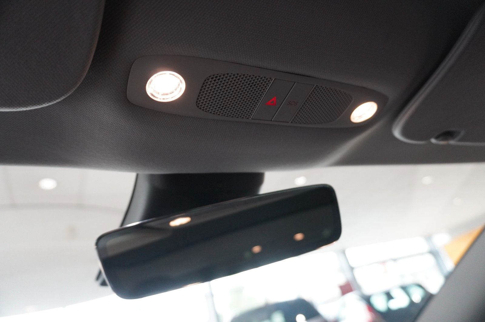 Fahrzeugabbildung Tesla Model 3 Standard Range Plus NAVI/KAMERA/SH/PANO