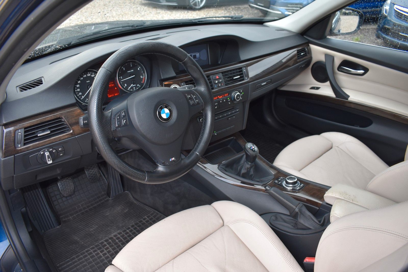 Fahrzeugabbildung BMW 325 d Touring Edition Exclusive