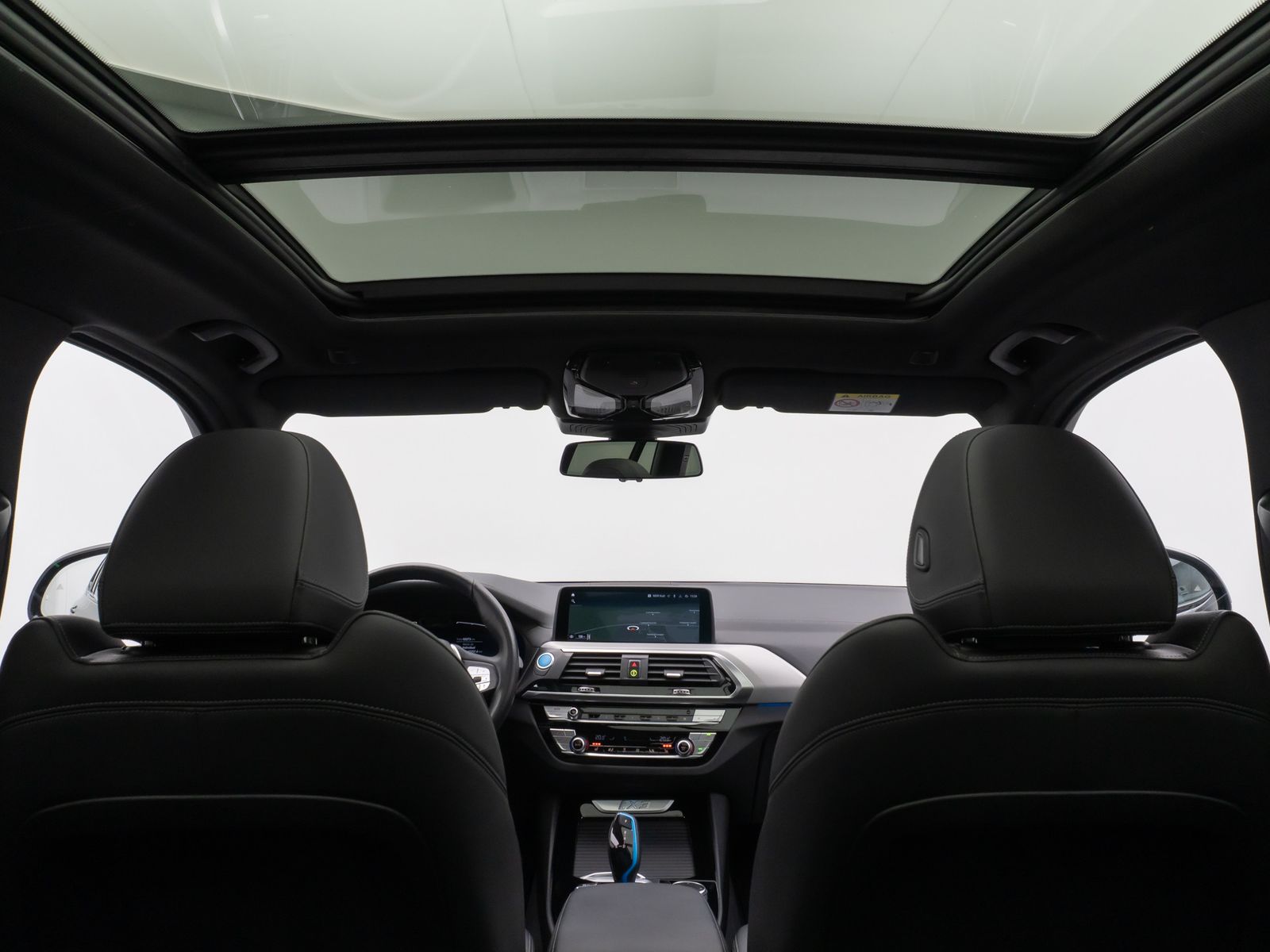 Fahrzeugabbildung BMW iX3 Impressive Panorama 360°HUD DAB H/K Sport