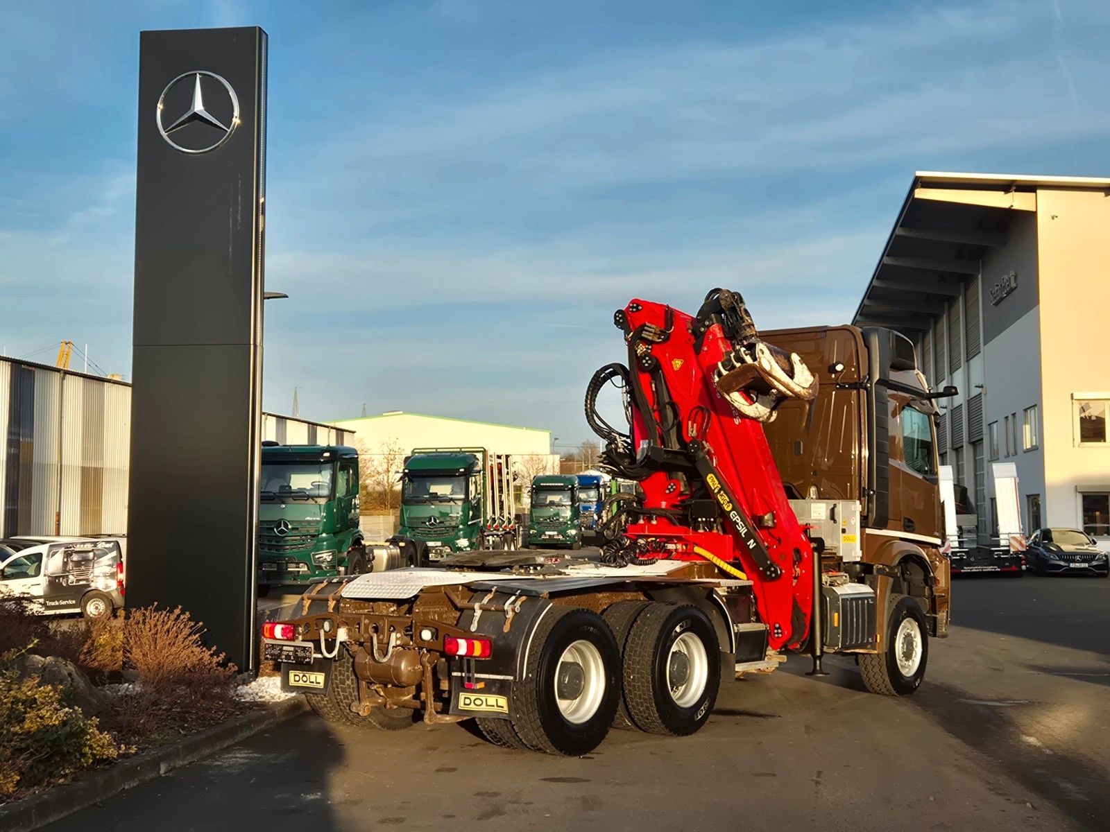 Fahrzeugabbildung Mercedes-Benz Arocs 3351 LS 6x6 Palfinger S260Z96 Y Crane