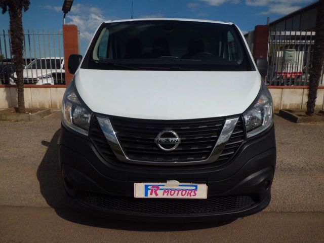 NISSAN NV300