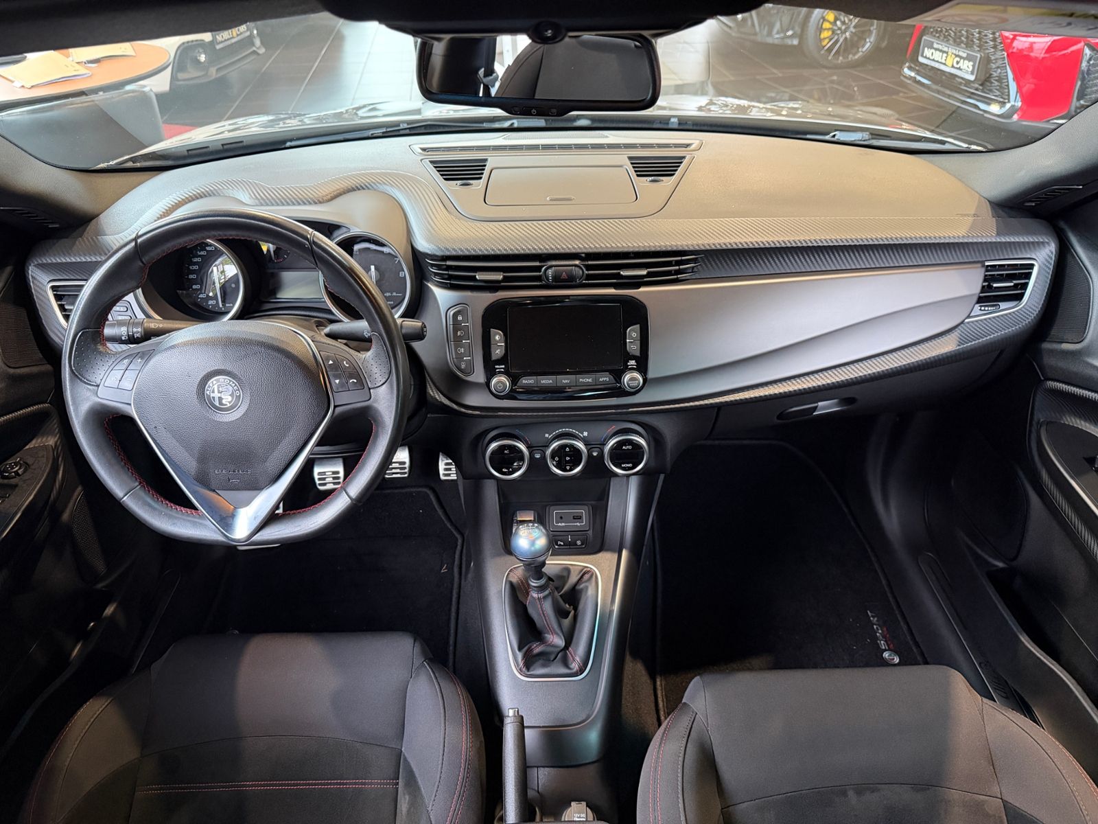 Fahrzeugabbildung Alfa Romeo Giulietta Sport SitzHz PDC NAVI