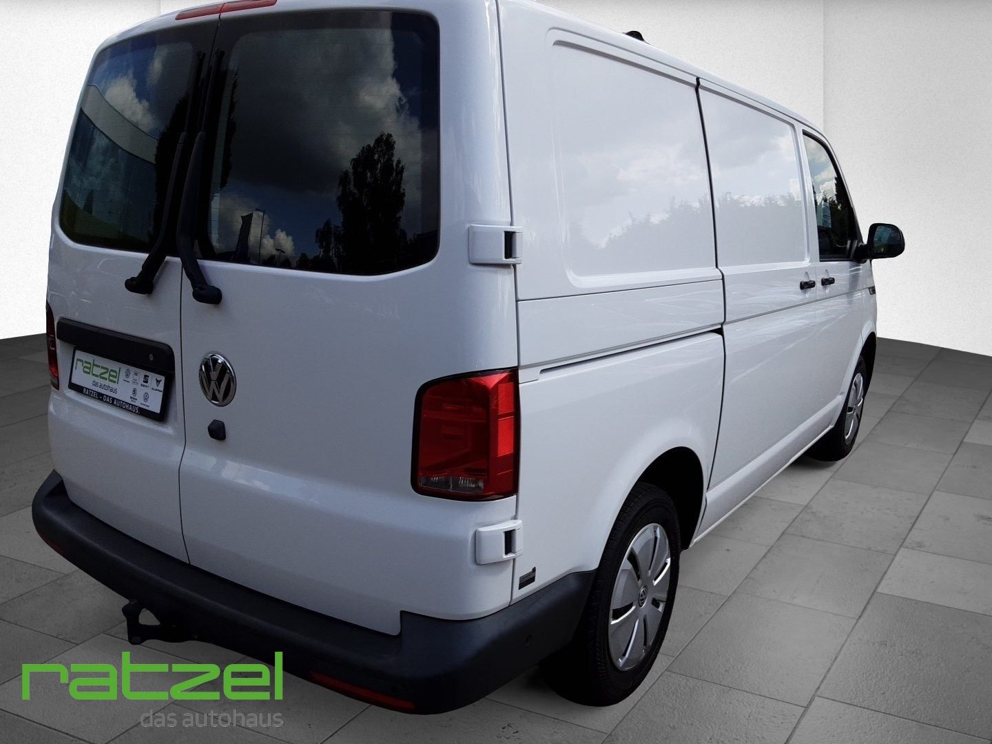 Fahrzeugabbildung Volkswagen T6.1 Transporter KR 2.0 TDI 110kw StandHZG AHK-a