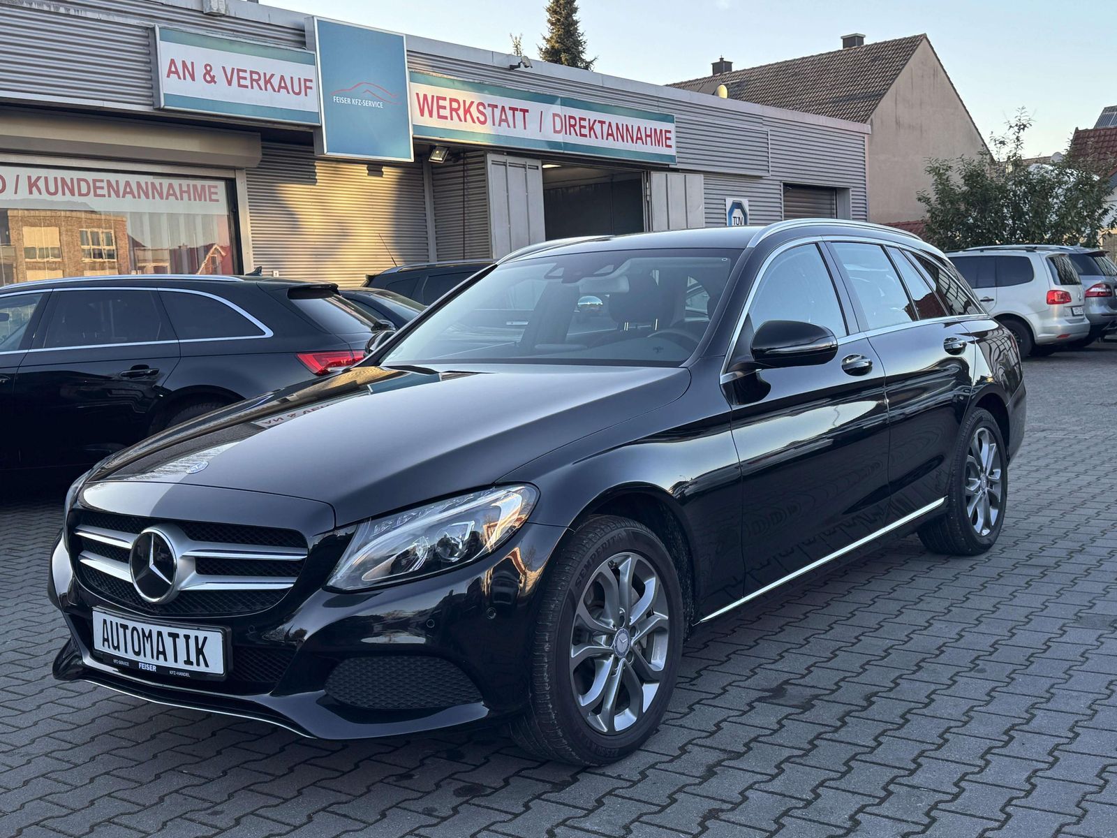 MERCEDES-BENZ C 250 d T  DISTRO*NAVI*LED*SPUR