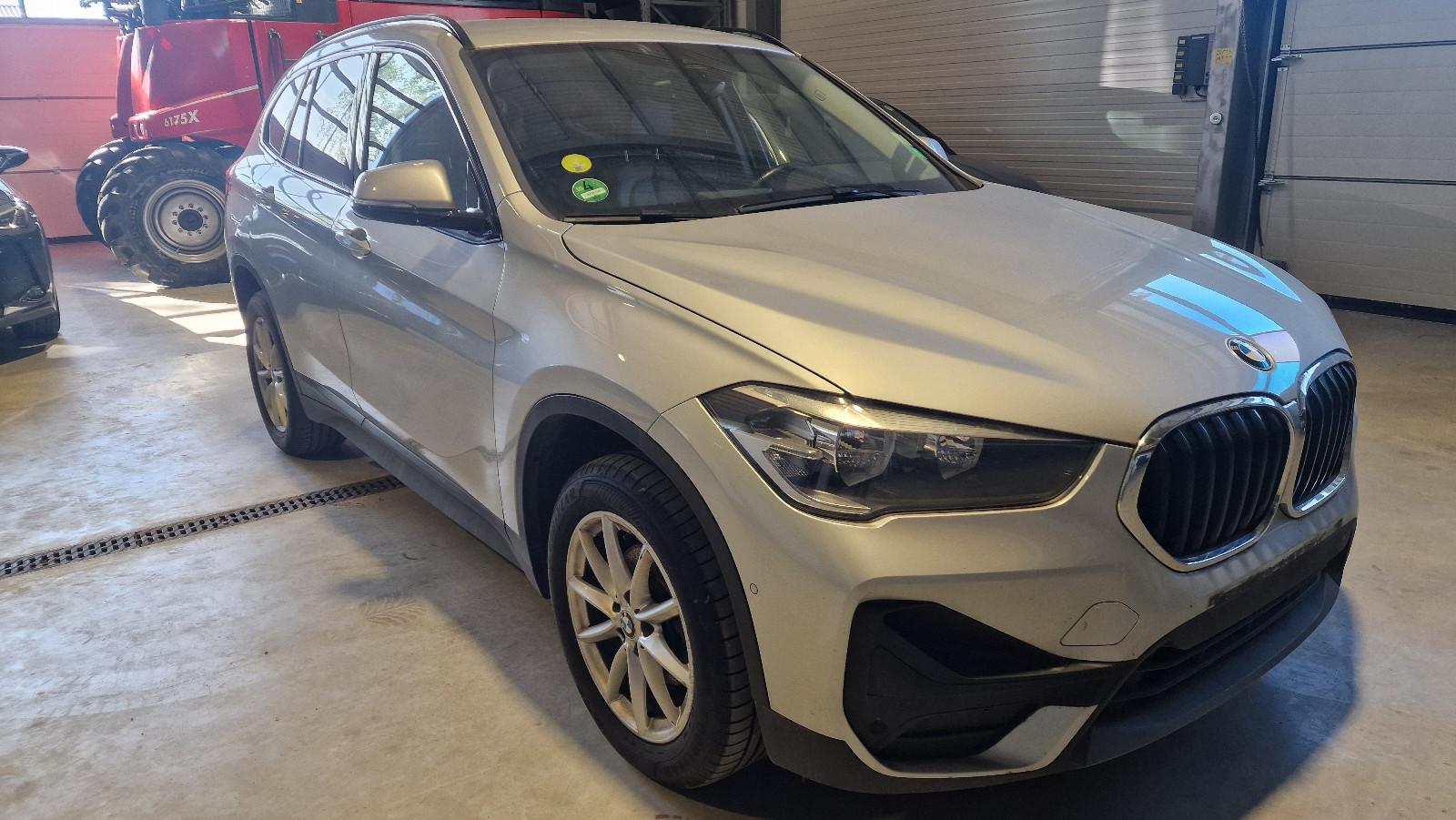 BMW X1 sDrive16d Leder SHZ
