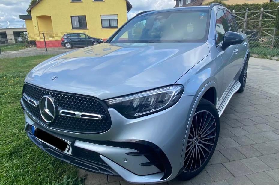 Mercedes-Benz GLC 220d 4Matic/AMG/Standh./AHK/Pano/Garantie