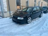 Skoda Octavia RS 2. Hand Scheckheft ohne Rost - Skoda Octavia aus 2003: RS