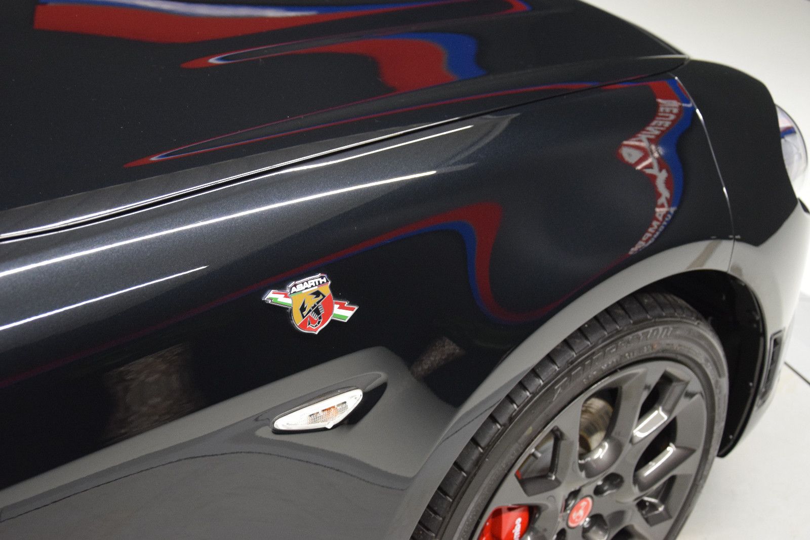 Fahrzeugabbildung Abarth 124 Spider Turismo Leder Bose PDC Radio+