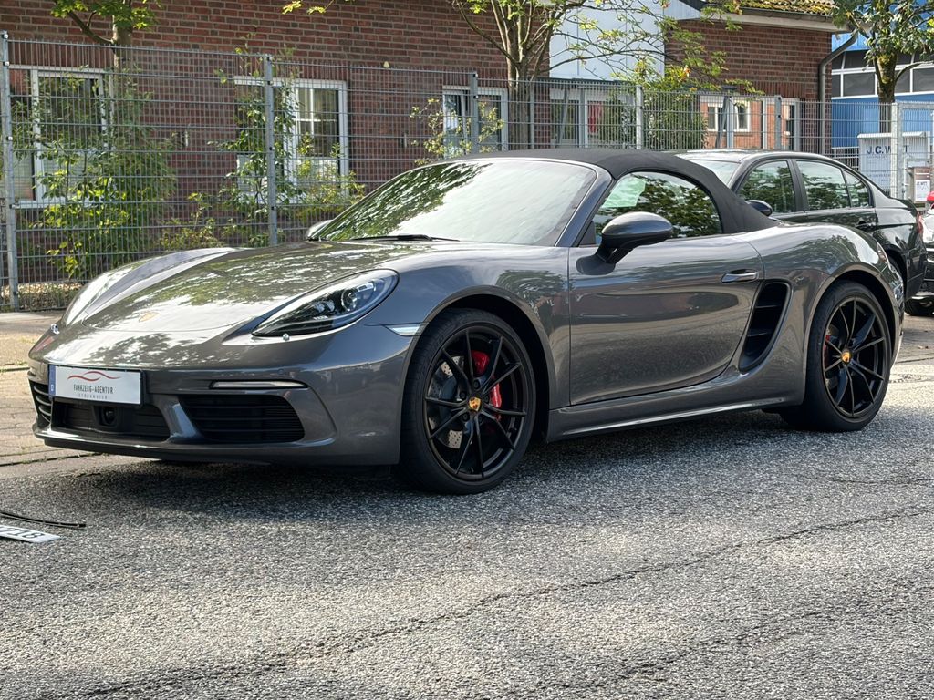 Image of Porsche Boxster