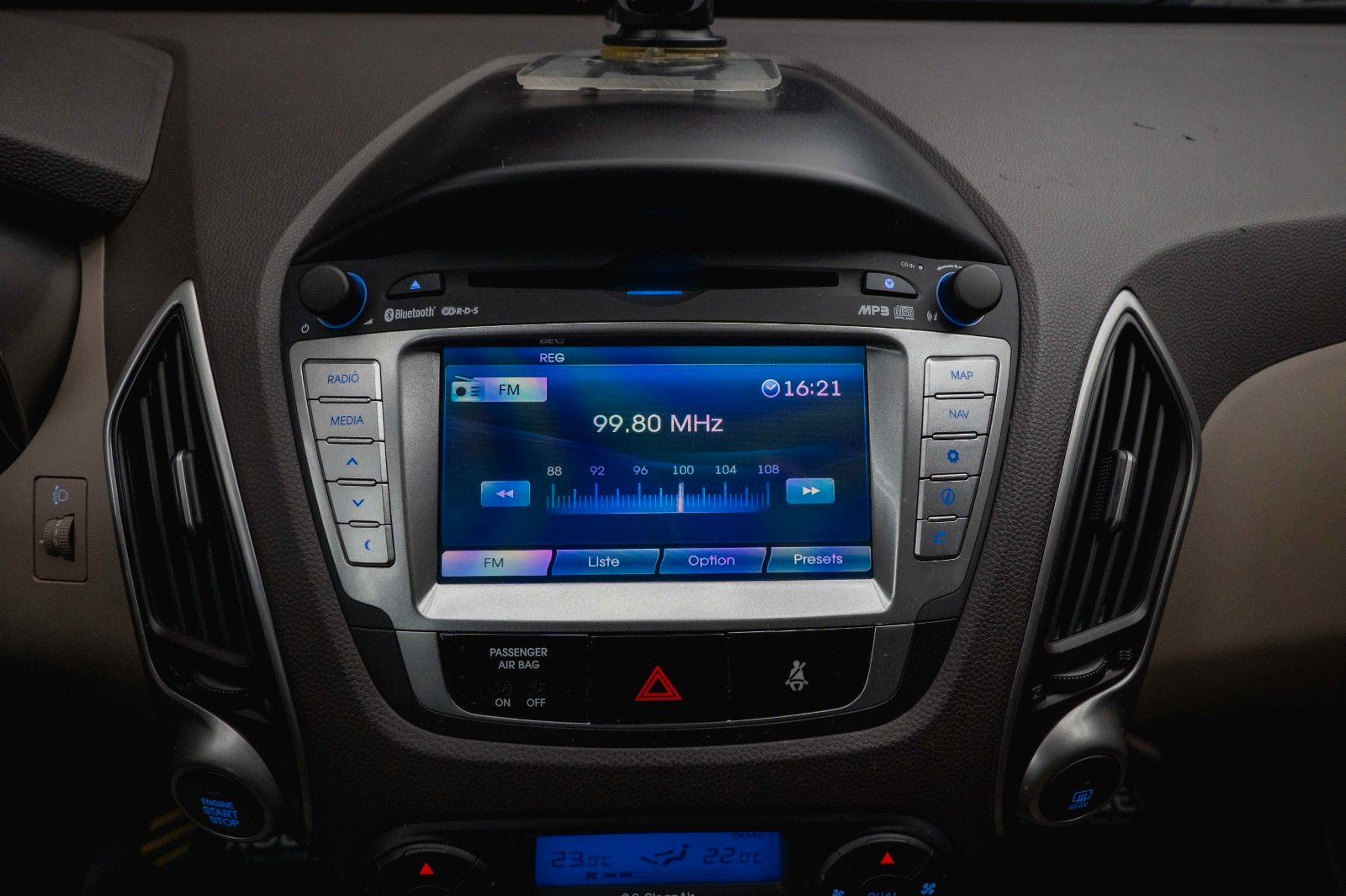 Fahrzeugabbildung Hyundai ix35 Premium AWD Autom. *Kamera*Navi*TÜV Neu*LED