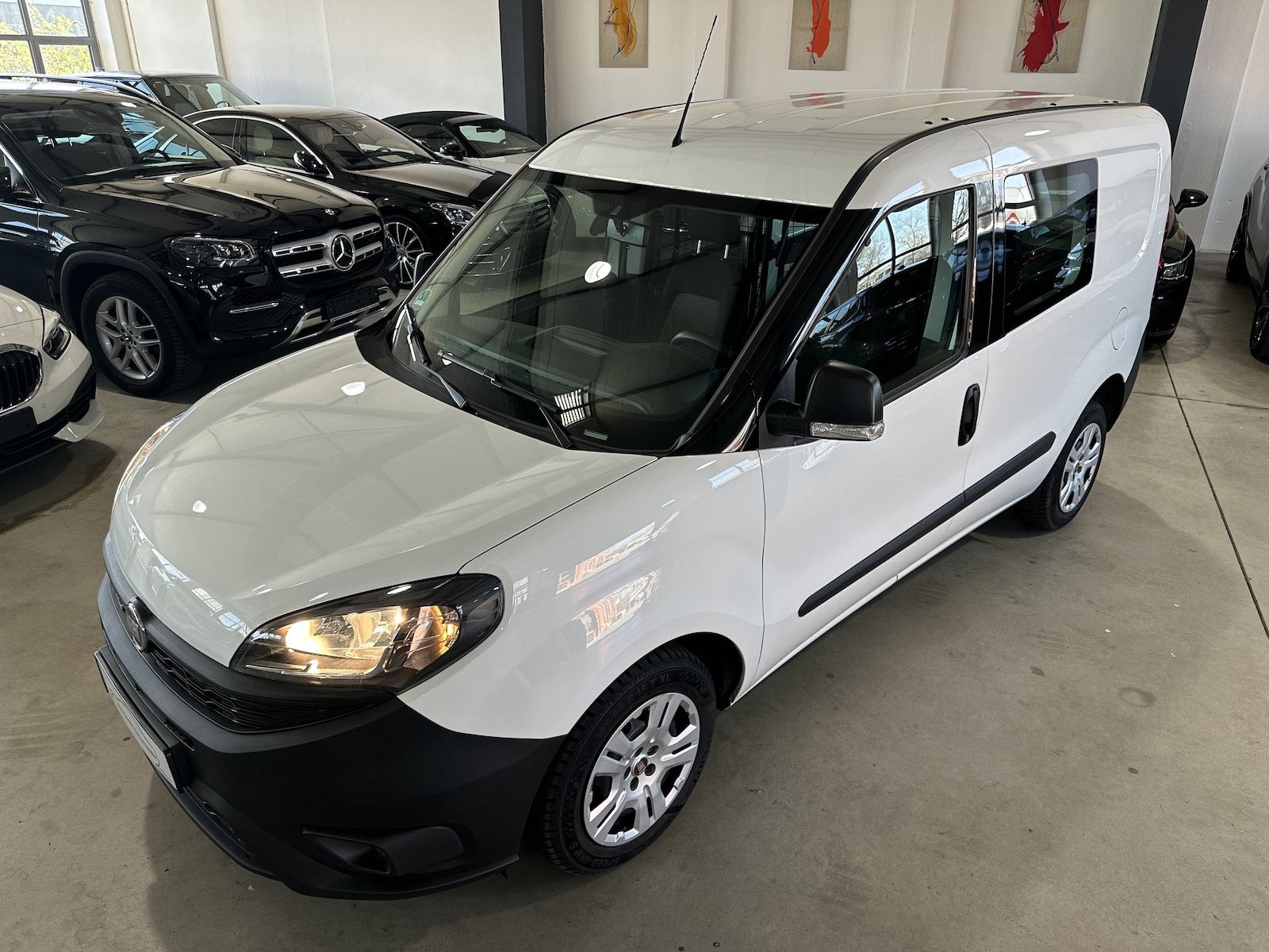 Fahrzeugabbildung Fiat Doblo Cargo 1.6 Multijet SX/Klima/PDC/Nav/Shz/BT