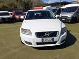 Volvo V50 D2 POLAR - gebrauchte Volvo V50 aus dem Jahr 2011