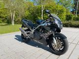 Honda CBR 900 RR (SC33 I) Fireblade - HONDA CBR 900 RR