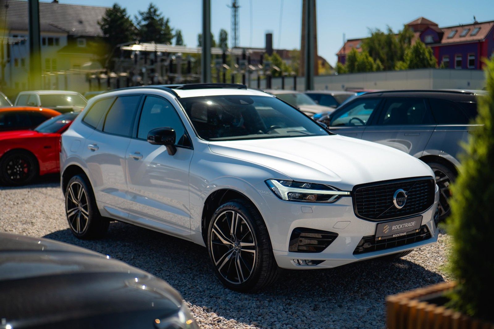 Fahrzeugabbildung Volvo XC60 R Design AWD | ACC | Pano | B&W | LED | 21`