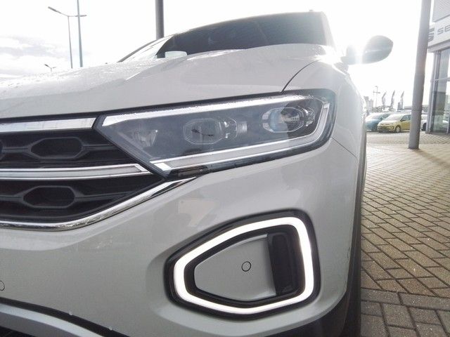 Fahrzeugabbildung Volkswagen T-Roc Move Matrix ACC PDC Climatronic AID SH LM