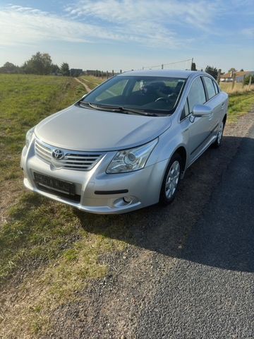 Toyota Avensis Sol