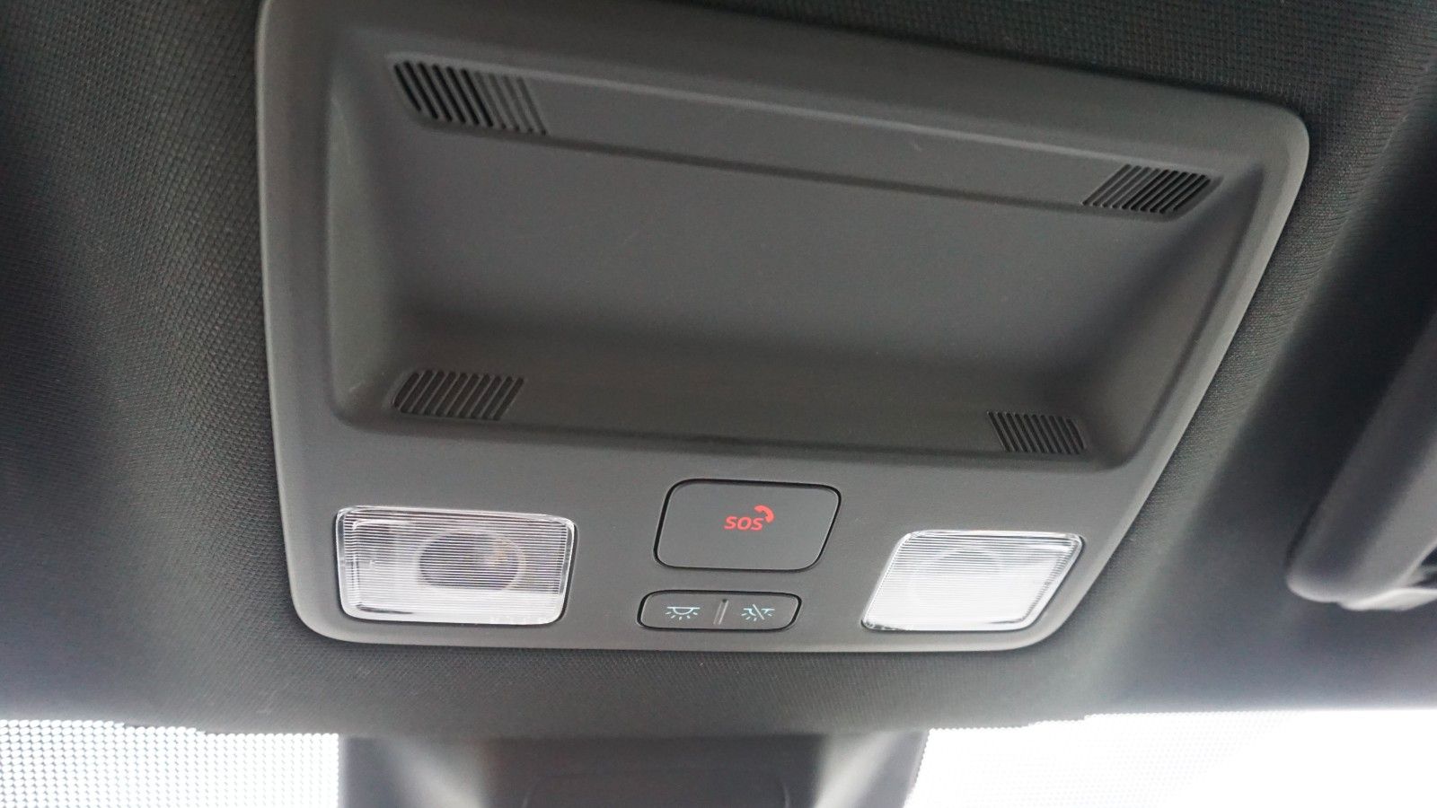 Fahrzeugabbildung Ford Focus Lim. ST-Line, Navi, LED, B&O Sound+WR