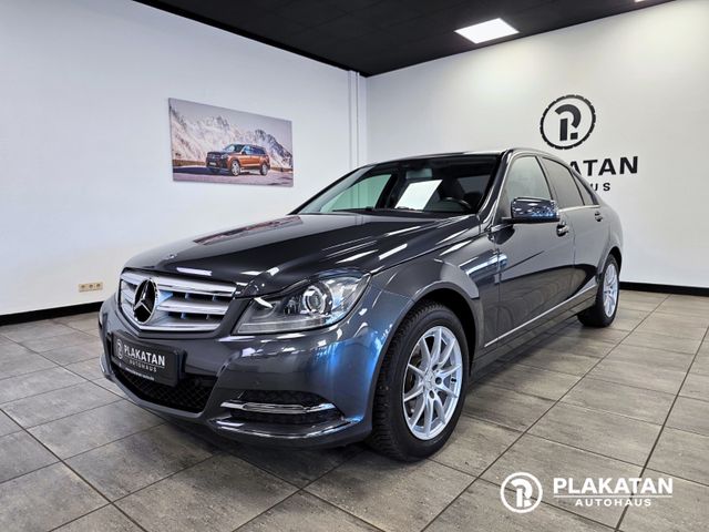 Mercedes-Benz C 200 CGI Avantgarde Bi-Xenon AdaptLicht