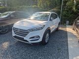 Hyundai Tucson blue Advantage 2WD - Hyundai TUCSON Gebrauchtwagen in Chemnitz