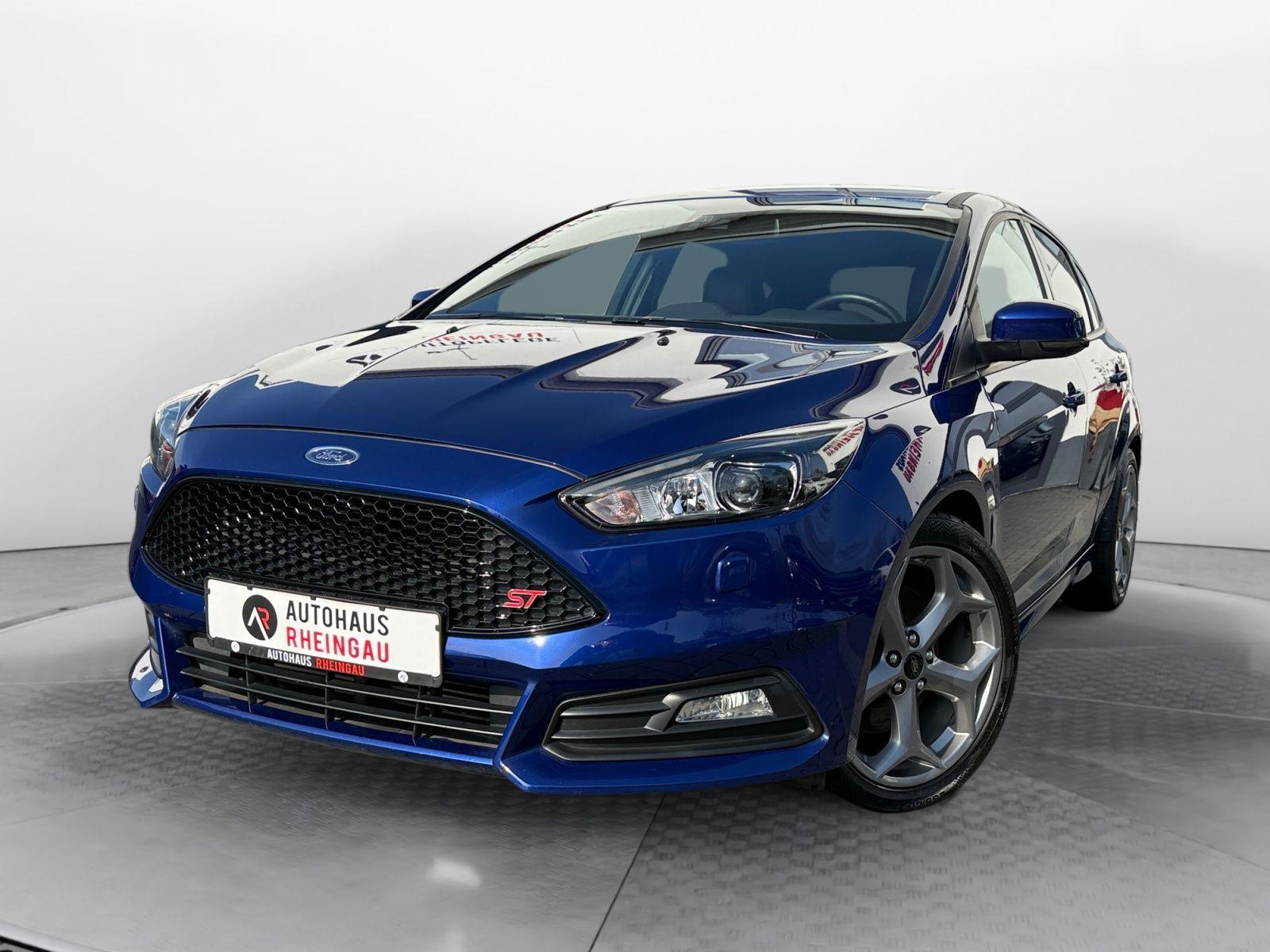 Ford Focus ST 2.0 EcoBoost BI-XENON NAVI LEDER-PAKET