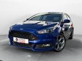 Ford Focus ST 2.0 EcoBoost BI-XENON NAVI LEDER-PAKET - Ford Focus mit Benzin-Antrieb: Limousine, 2.0
