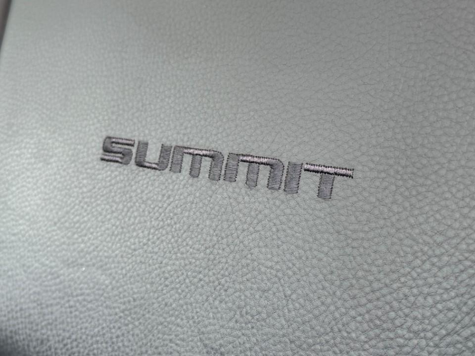 JEEP GRAND CHEROKEE 3.0 CRD SUMMIT PANORAMIQUE 8 FACH | 250 ch | 4X4 | BVA | HAYON ÉLECTRIQUE | RÉGLAGE ÉLECTRIQUE DES SIÈGES AVEC FONCTION MÉMOIRE
