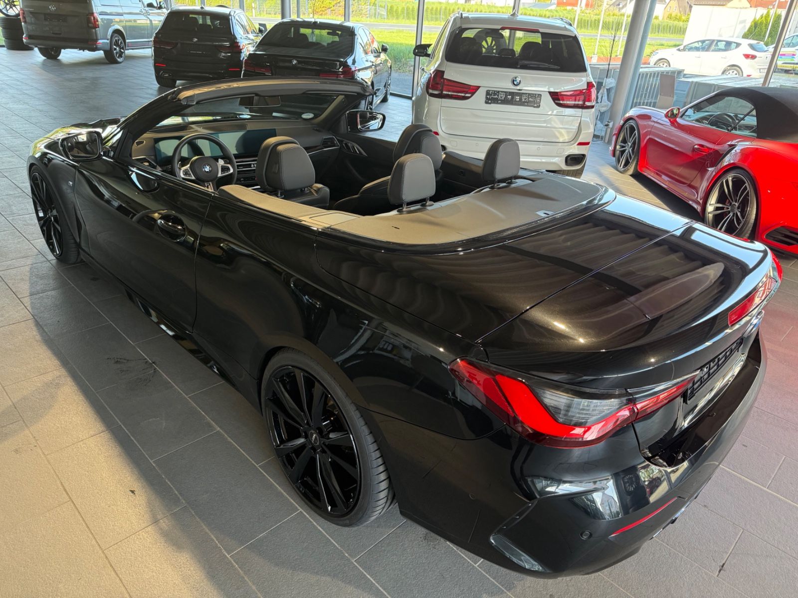 Fahrzeugabbildung BMW 420d Cabrio *M Sport*Laser*ACC*Hifi*LHZ*RFK*HUD*
