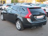 Volvo V60 2.4 D6 AWD *Automatik*AHK*NAVI*Soundsystem* - Volvo V60: Awd