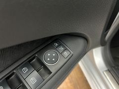 MERCEDES-BENZ E 220 CDI BE/ RENTNER/ 66.tKM/ GARANTIE/ MERCEDES-BENZ E 220 CDI BE/ RENTNER/ 66.tKM/ GARANTIE/