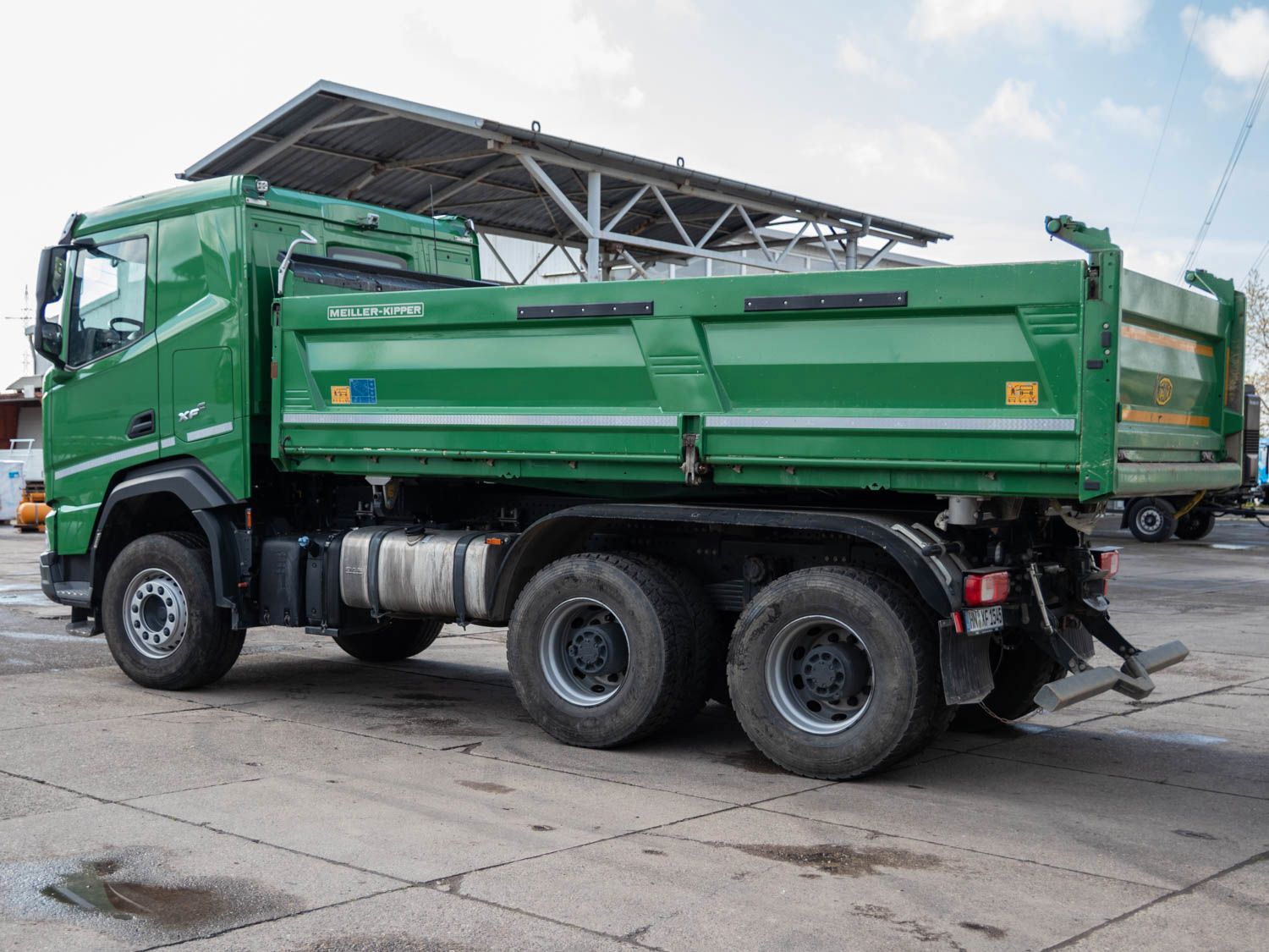 Fahrzeugabbildung DAF FAT XFC 530 SL Meiller TRIGENIUS D 316